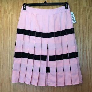 Carlisle pleated skirt